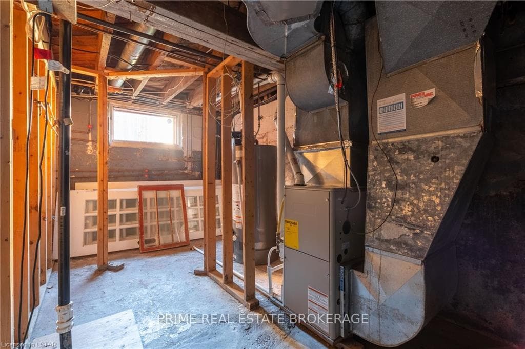 320 RIDOUT Street photo 28