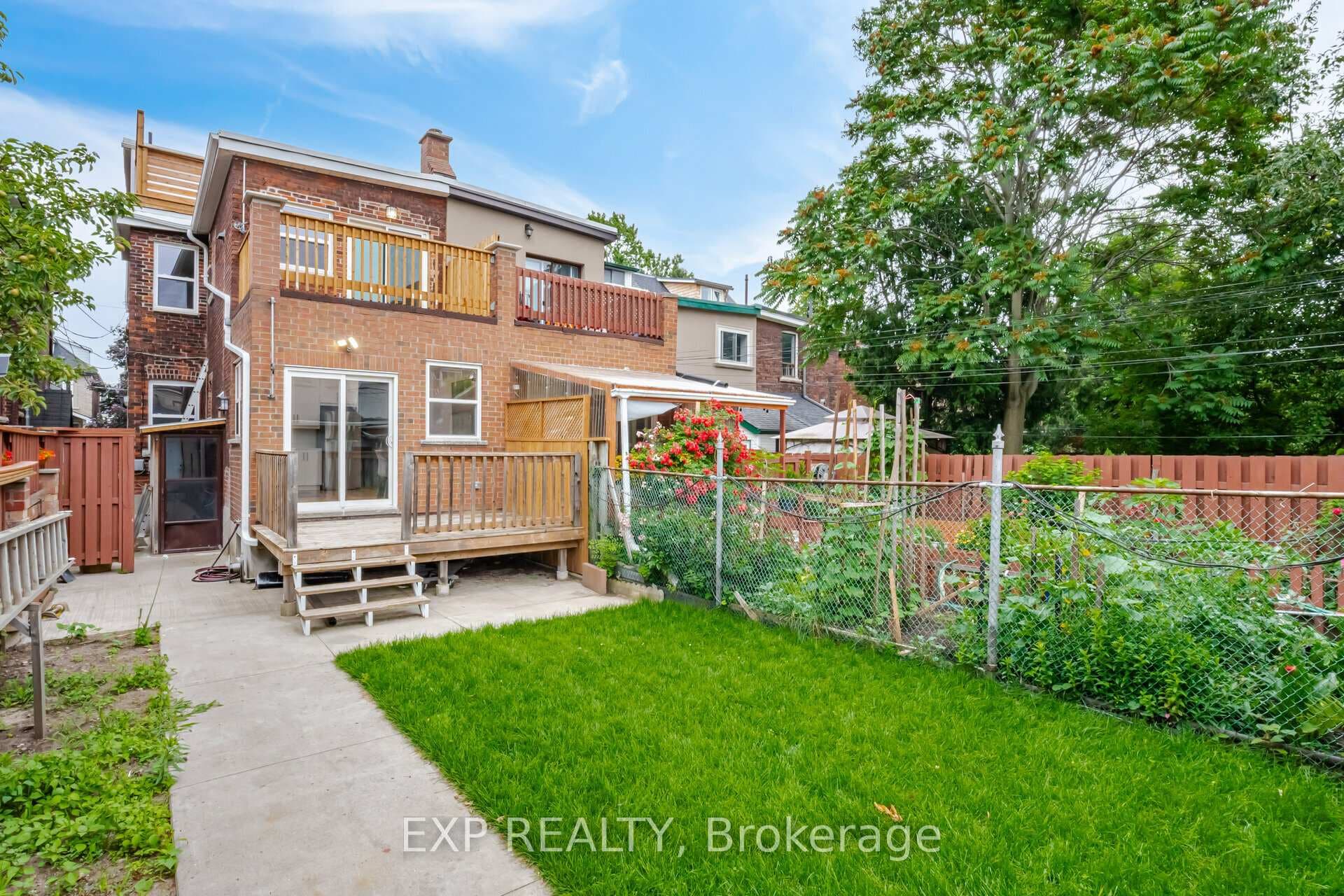 250 Saint Clarens Avenue photo 37