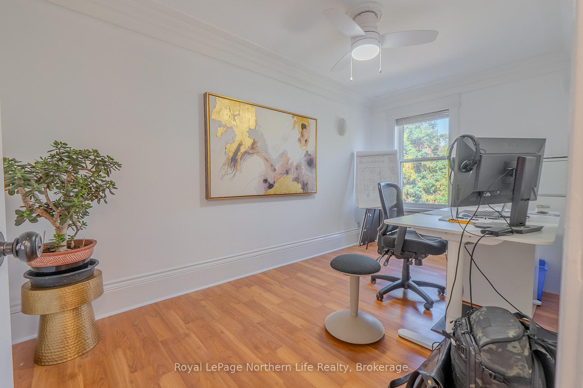 712 Jane Street photo 21