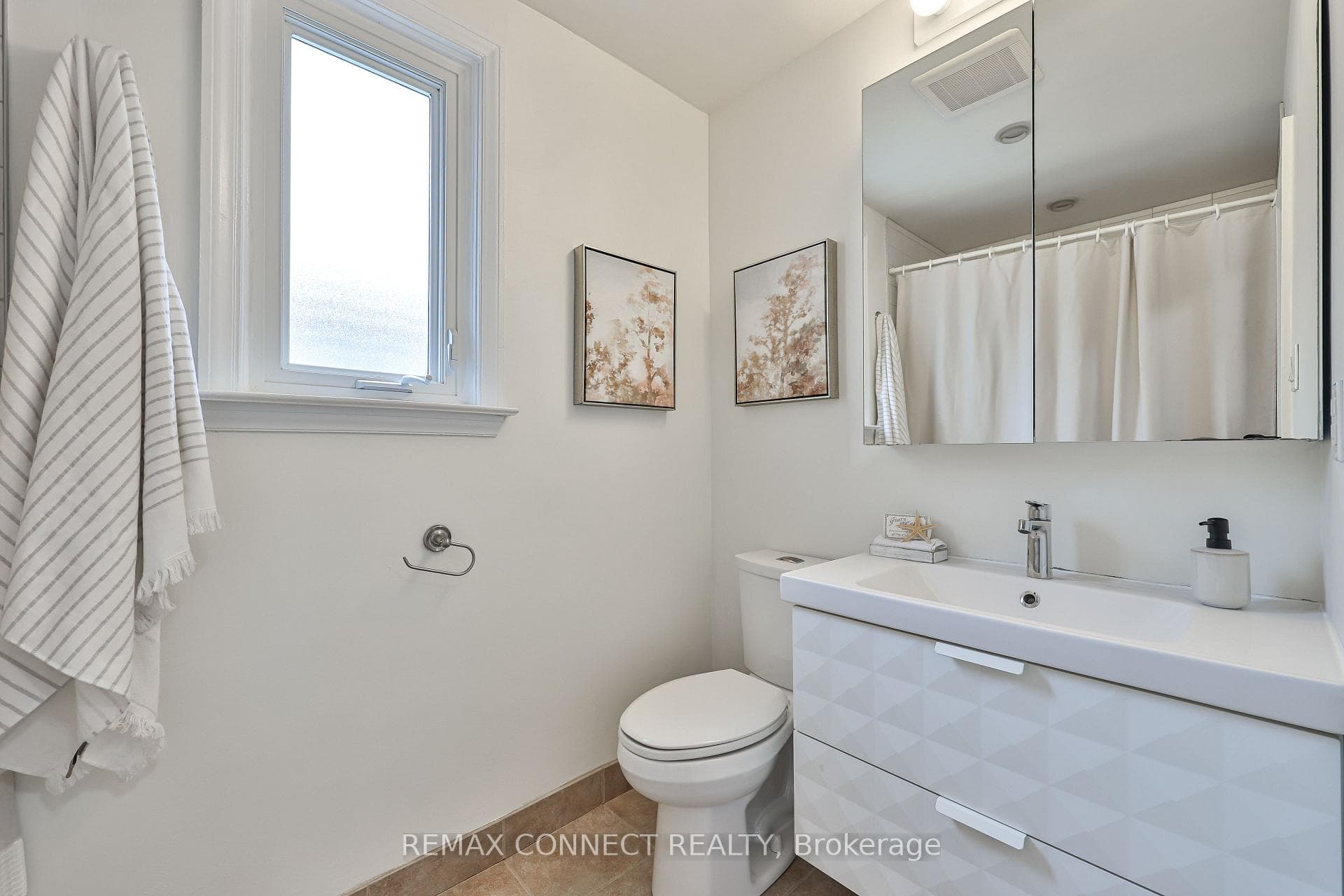 101 Phillip Avenue photo 11