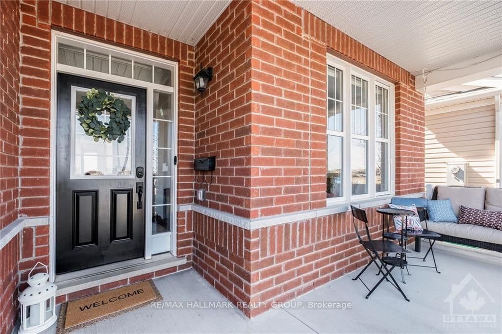 337 EUCALYPTUS Circle photo 2