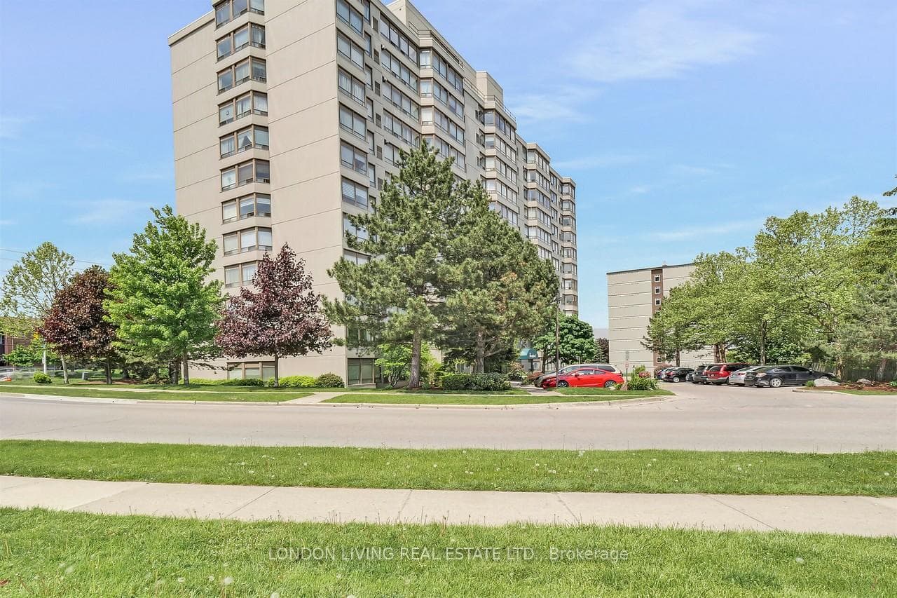 744 Wonderland Road Unit 805 photo 28