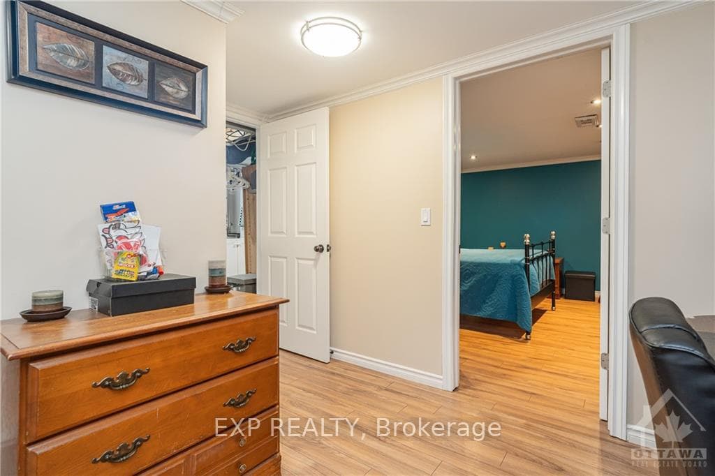 859 BORTHWICK Avenue photo 20