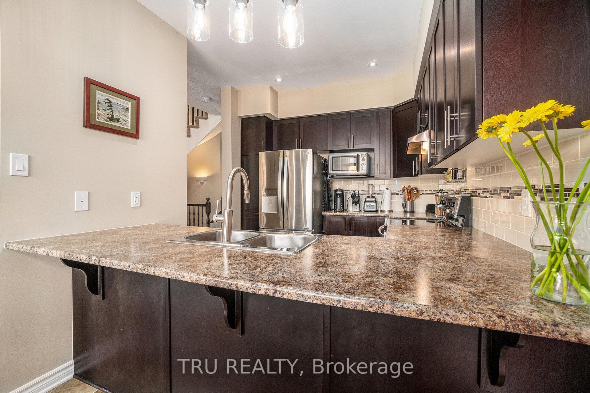 1113 TISCHART Crescent photo 15