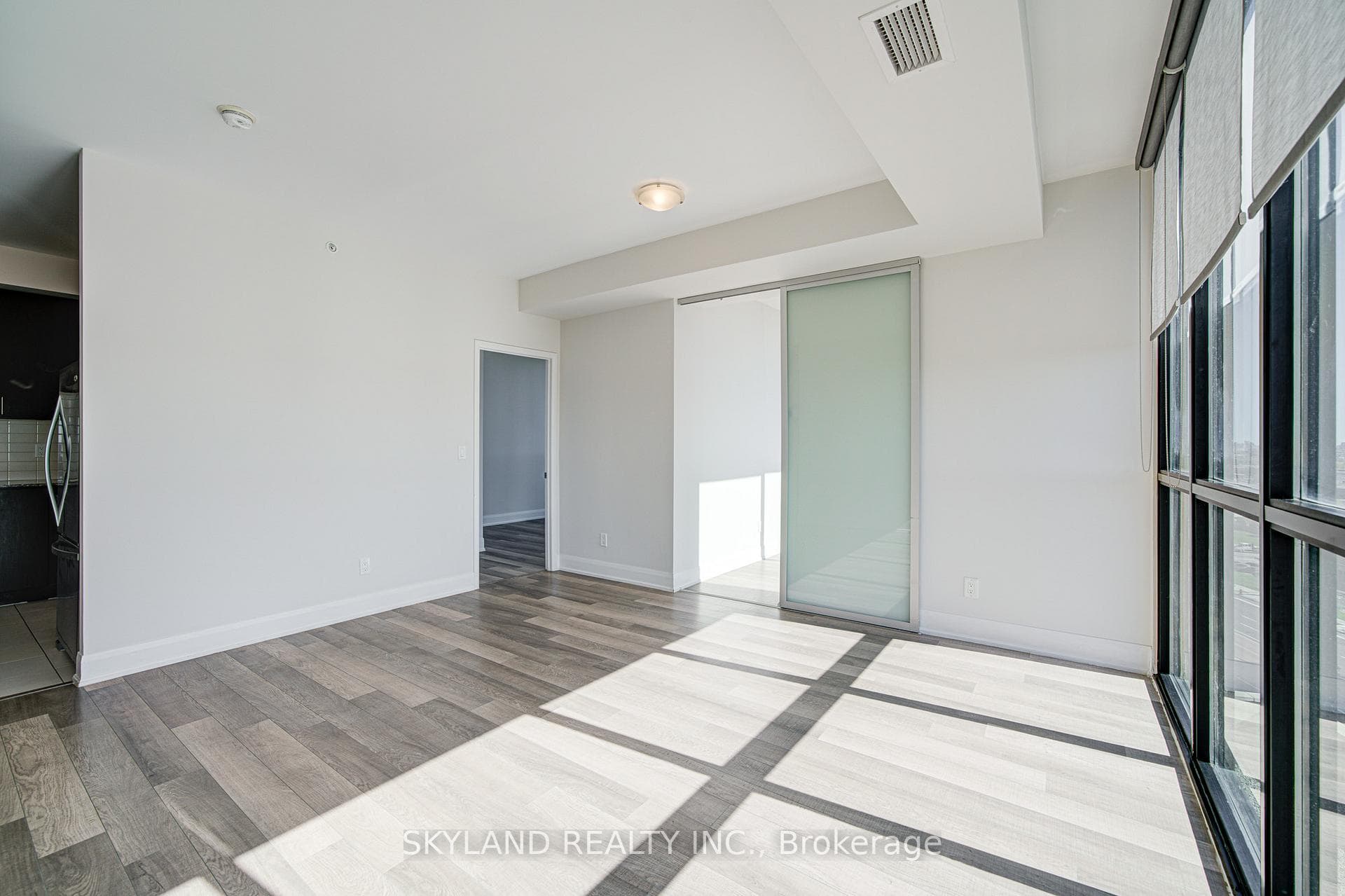 2900 Highway 7 Road Unit 903 photo 17