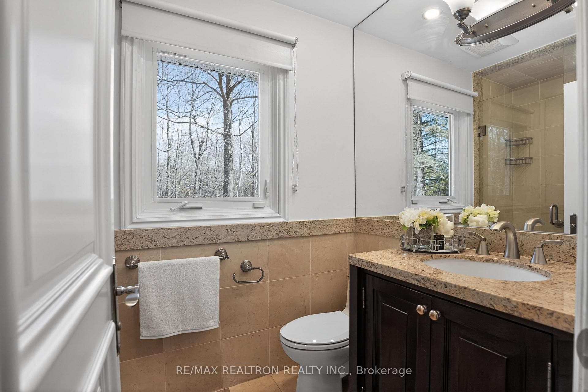 14038 Bayview Avenue photo 24