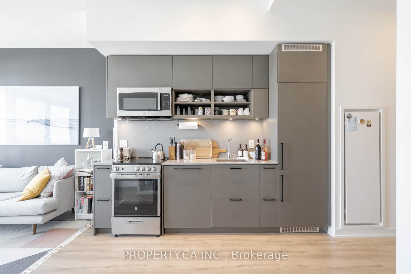 135 East Liberty Street Unit 2701 photo 7
