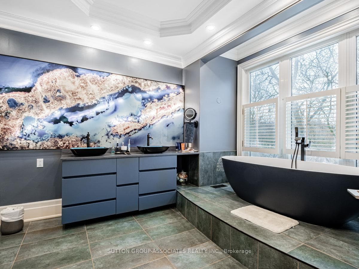 15 Glen Edyth Drive photo 17