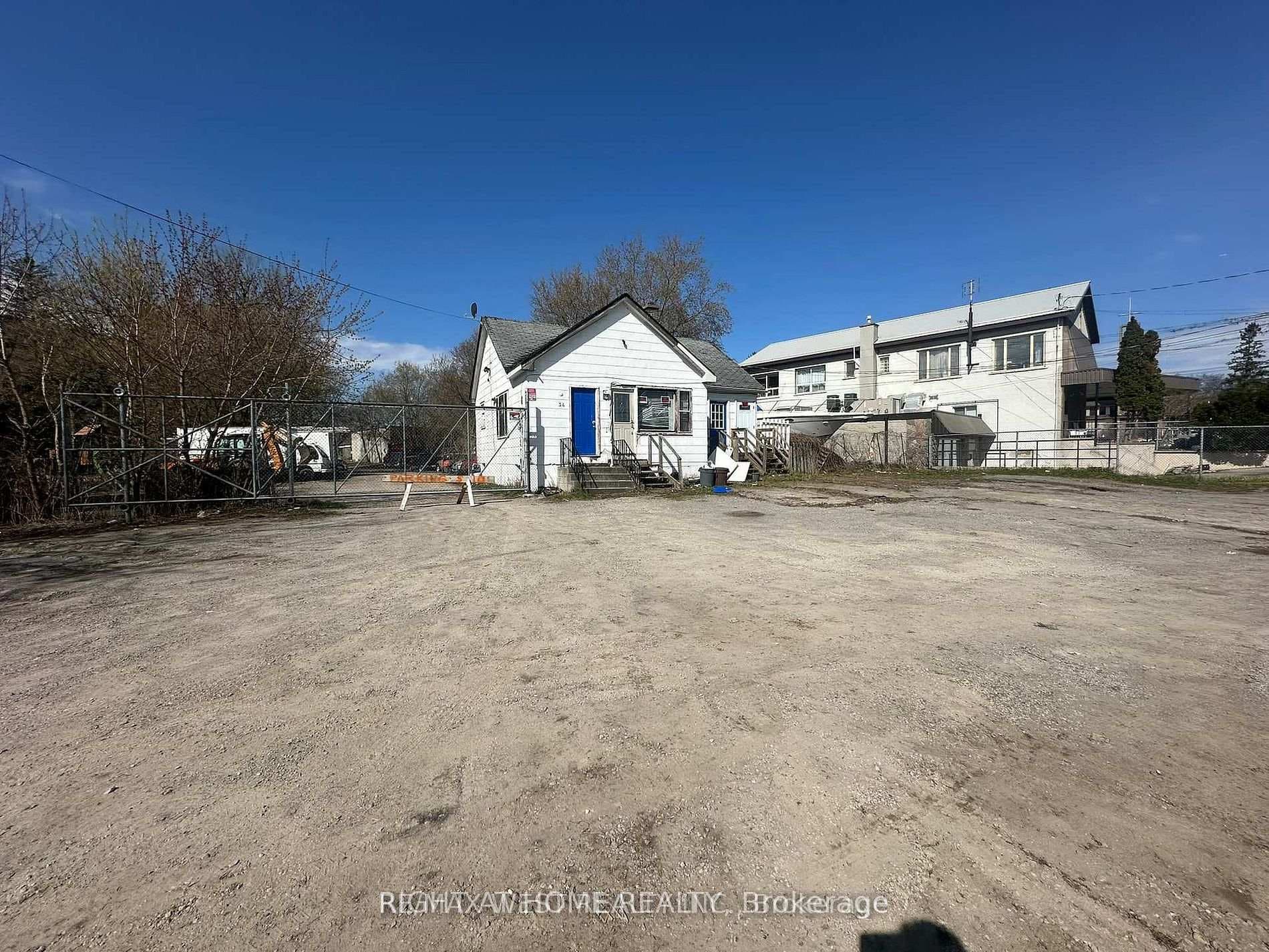 34 Morrish Road photo 1