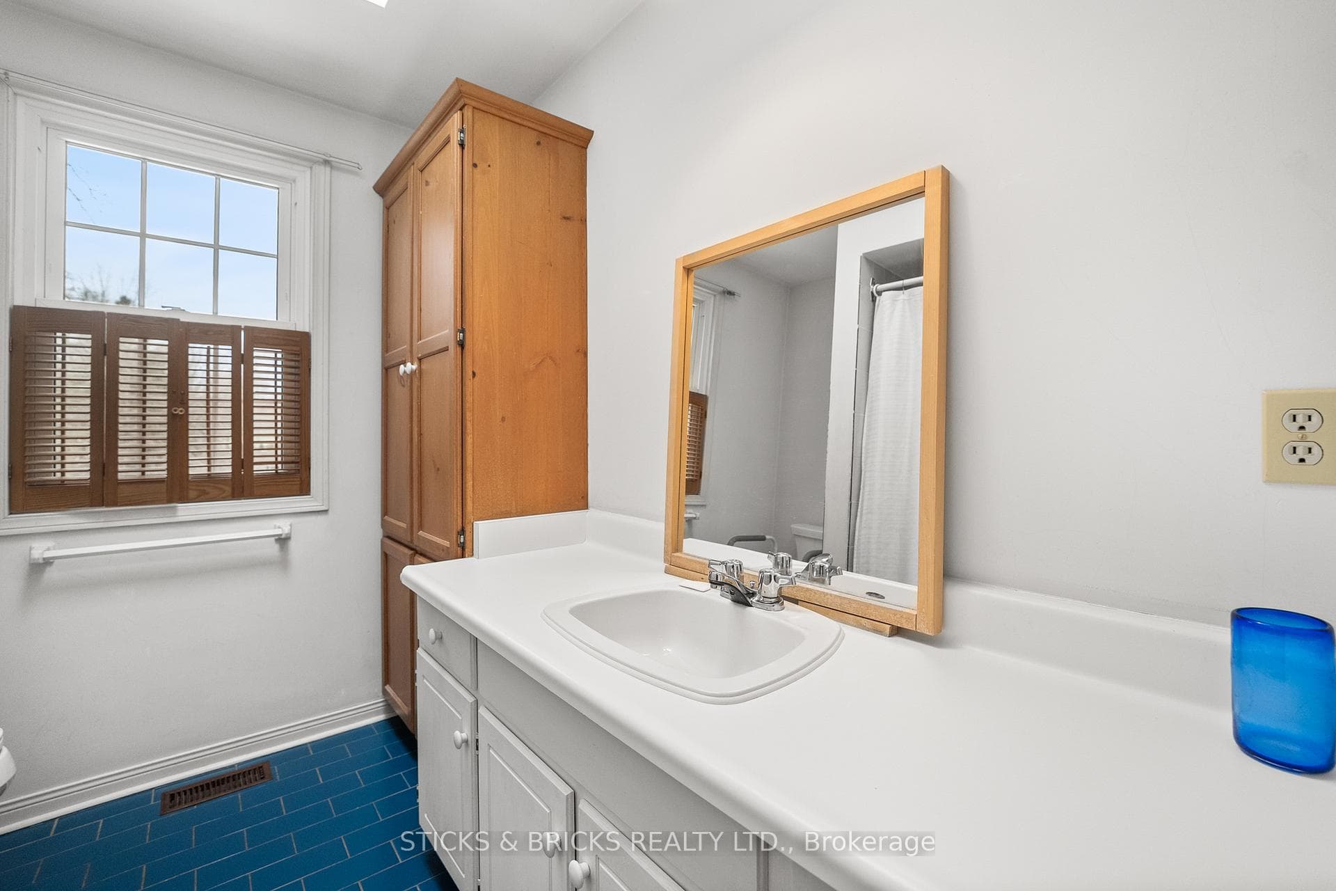 4pc bath level 2