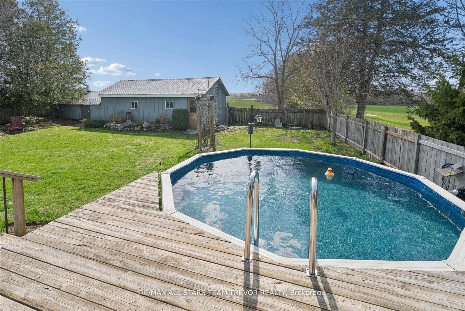 24082 Warden Avenue photo 35