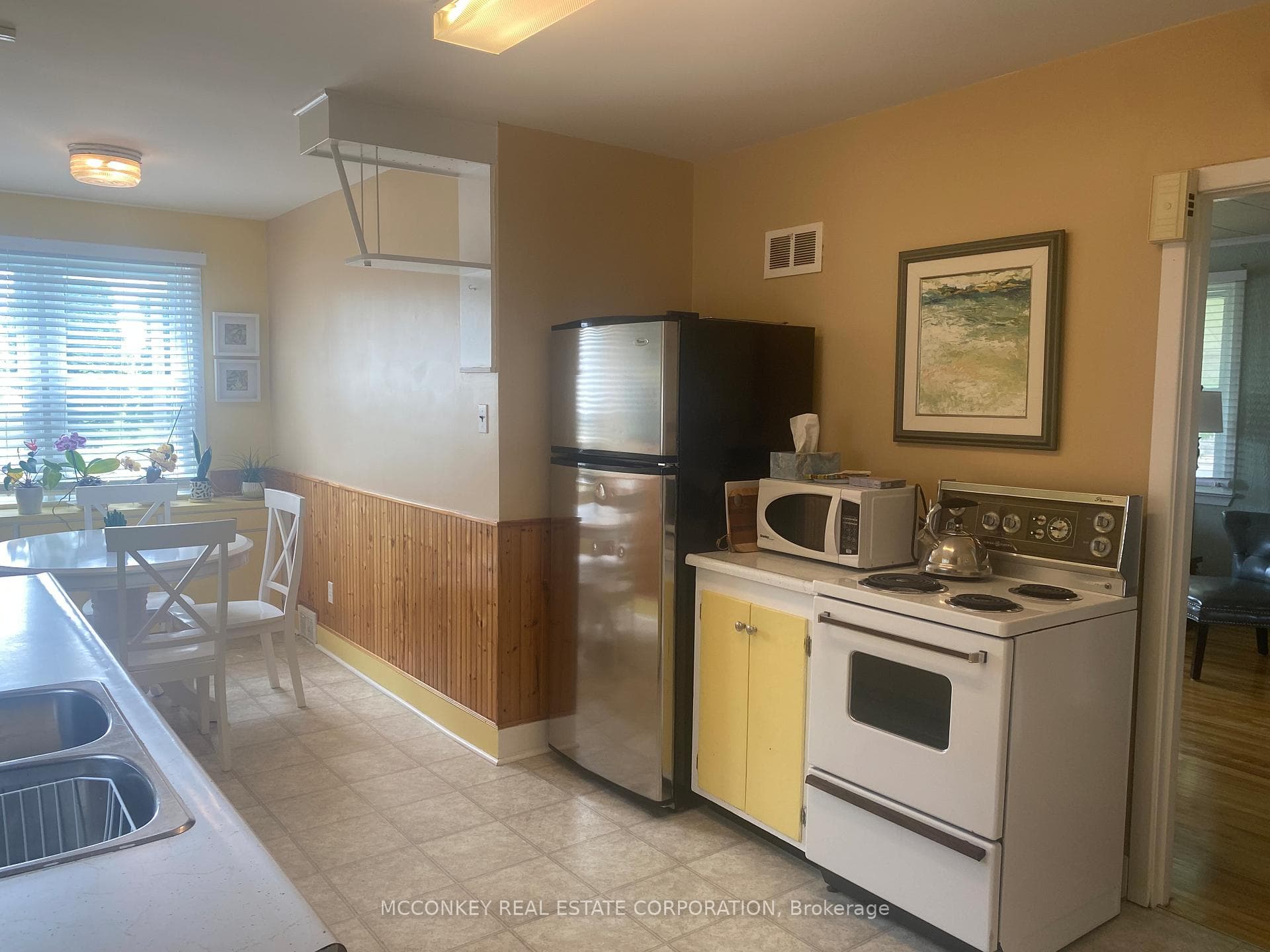 1588 Monaghan Road photo 7