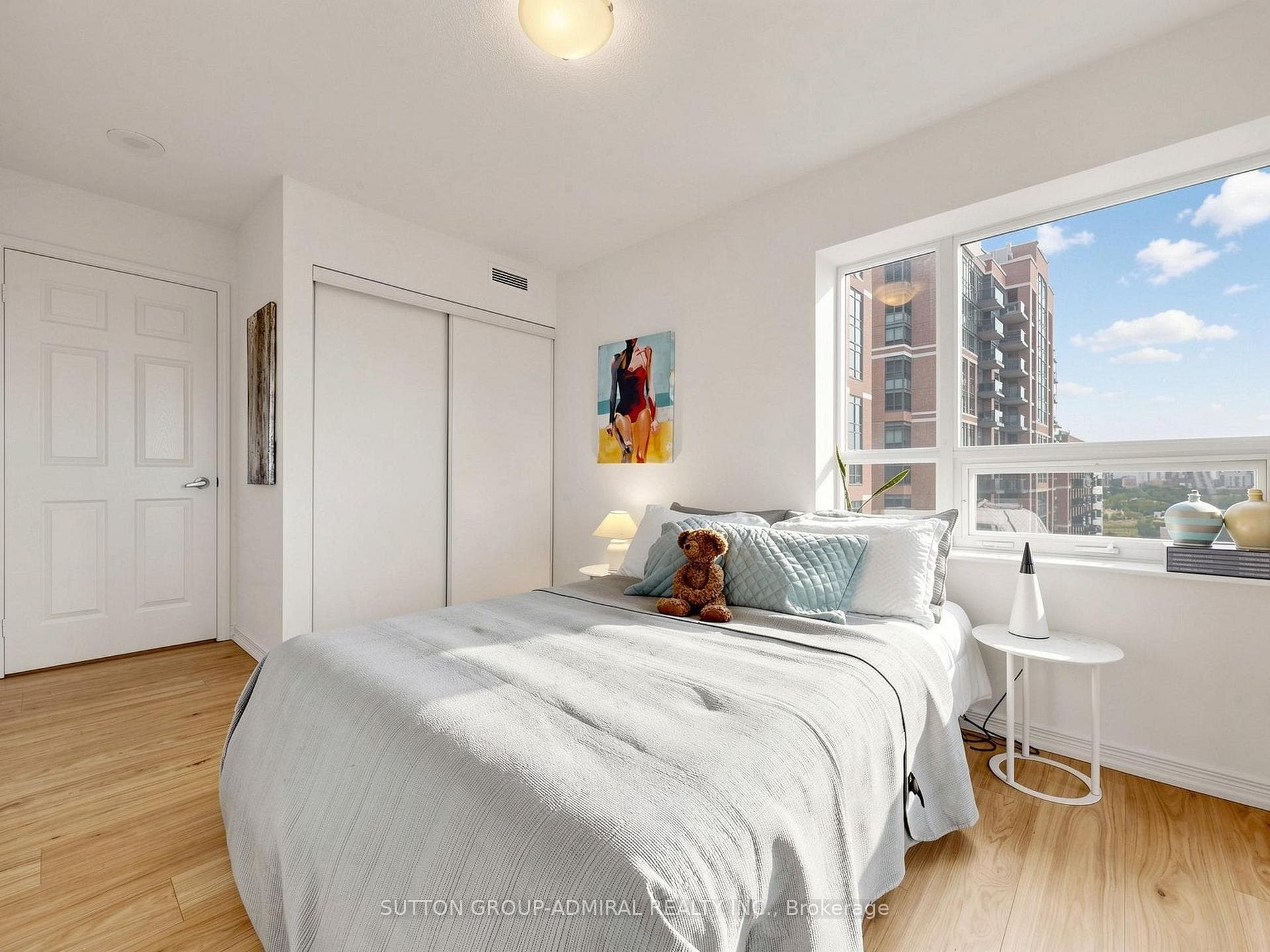 60 Heintzman Street Unit 1039 photo 13