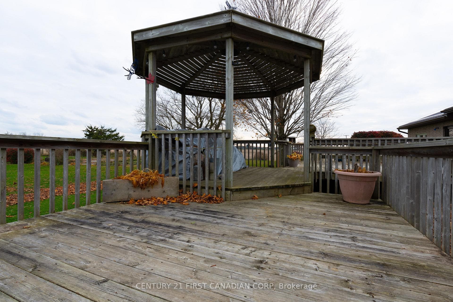 26951 PIONEER Line photo 38