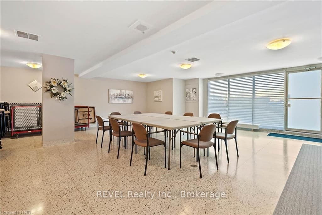 15 TOWERING HEIGHTS Boulevard Unit 807 photo 30