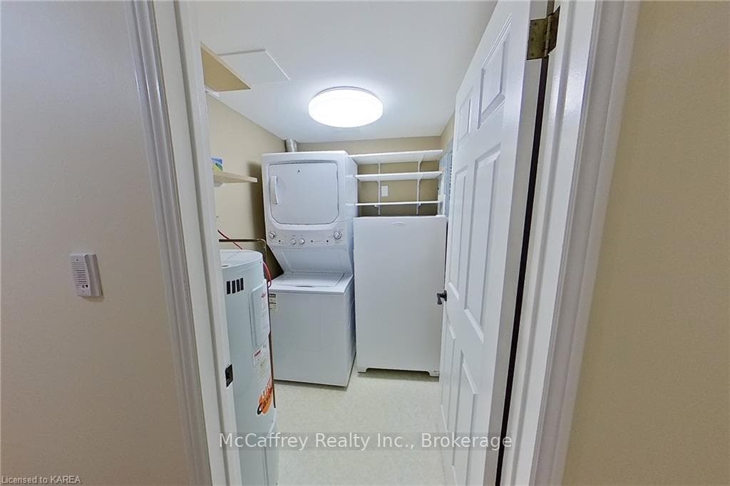 7 CENTRE Street Unit 102 photo 26