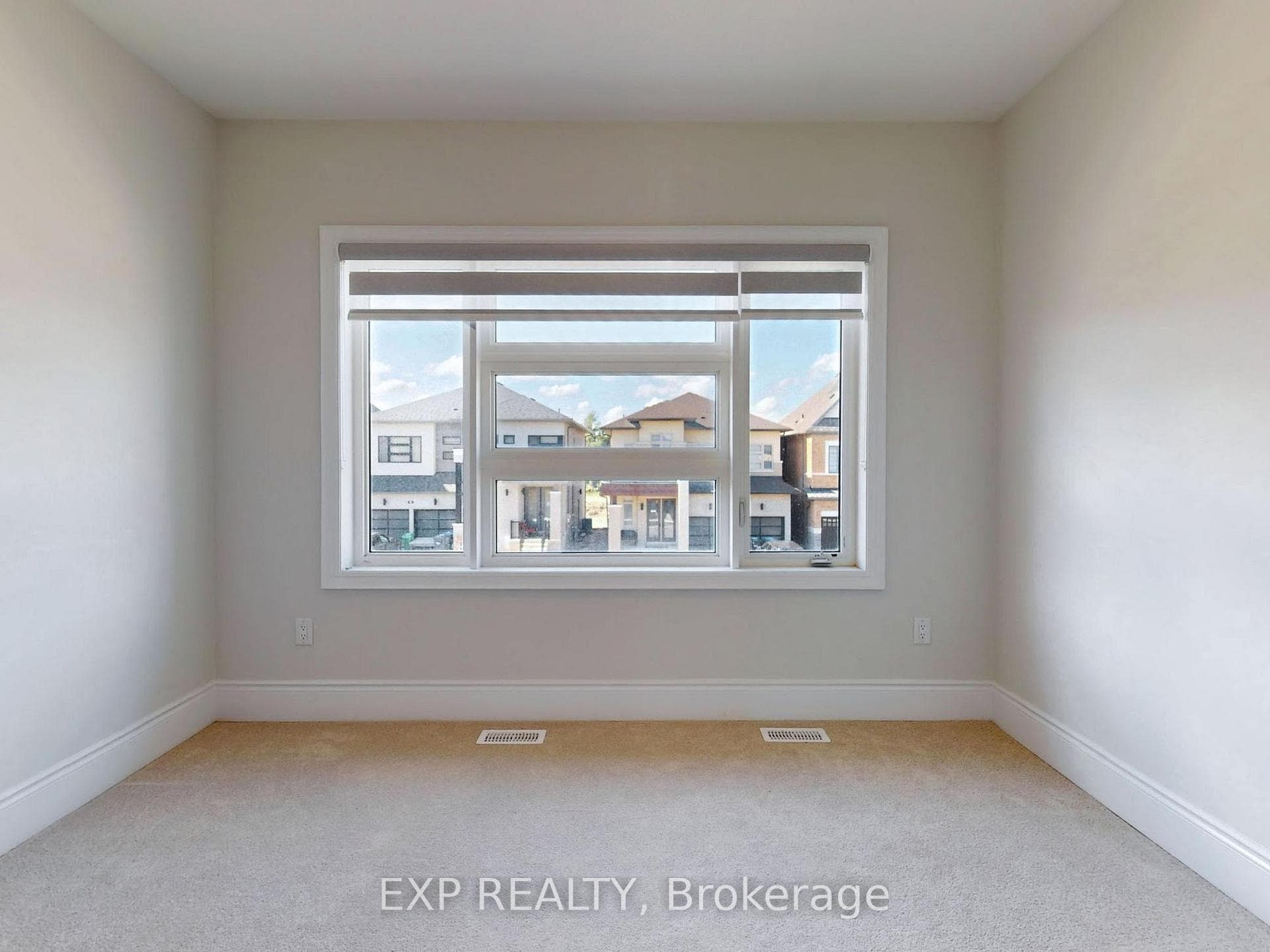 30 Duxbury Road photo 32
