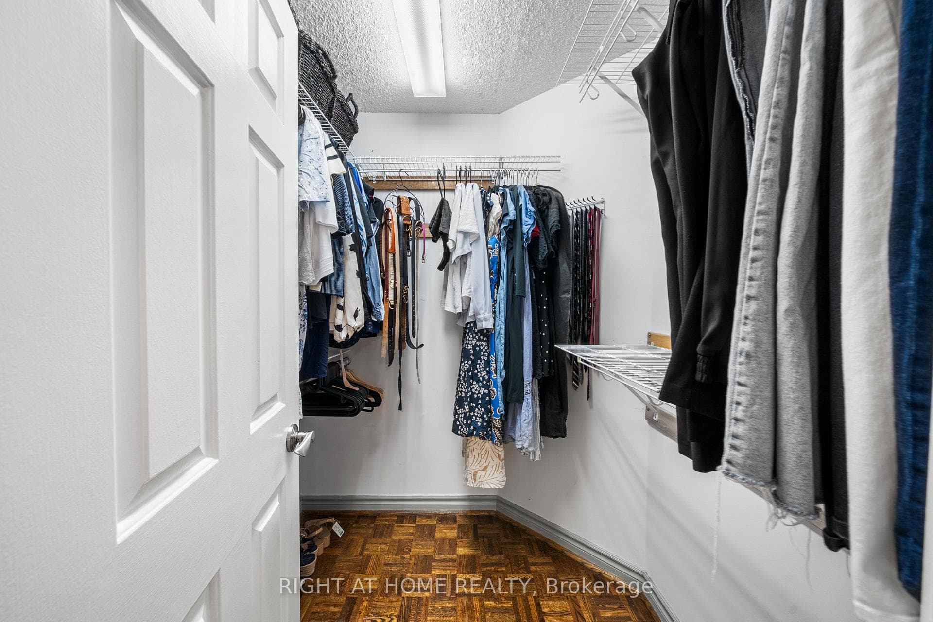 5 Stave Crescent photo 38