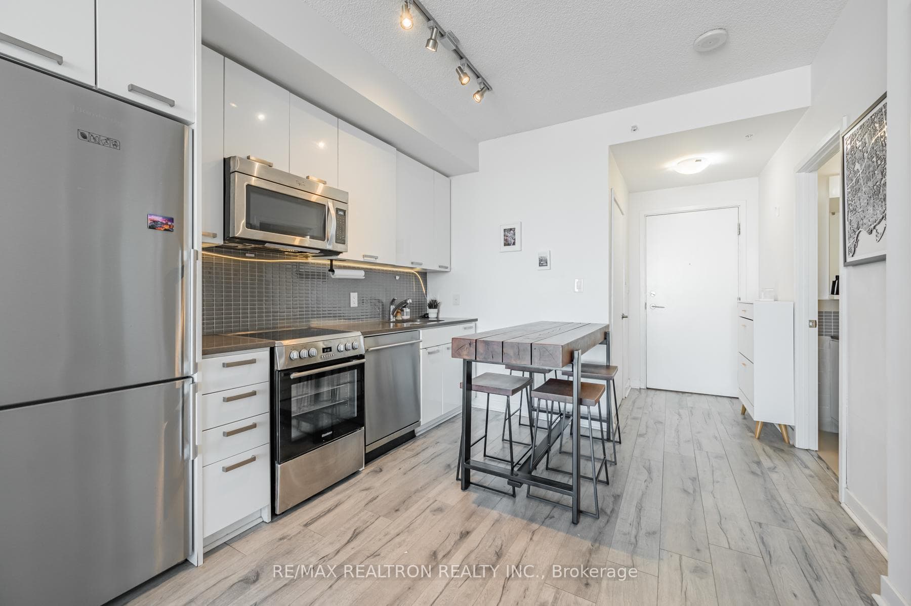 295 Adelaide Street Unit 4103 photo 5