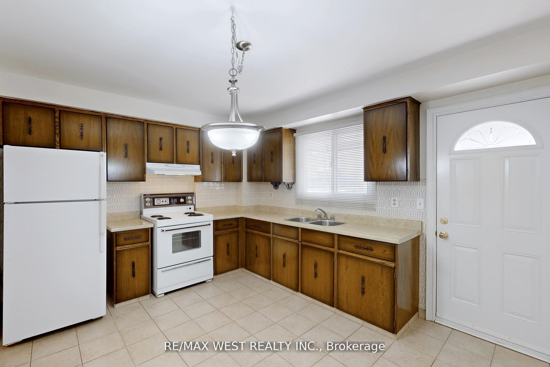 304 Concord Avenue photo 15