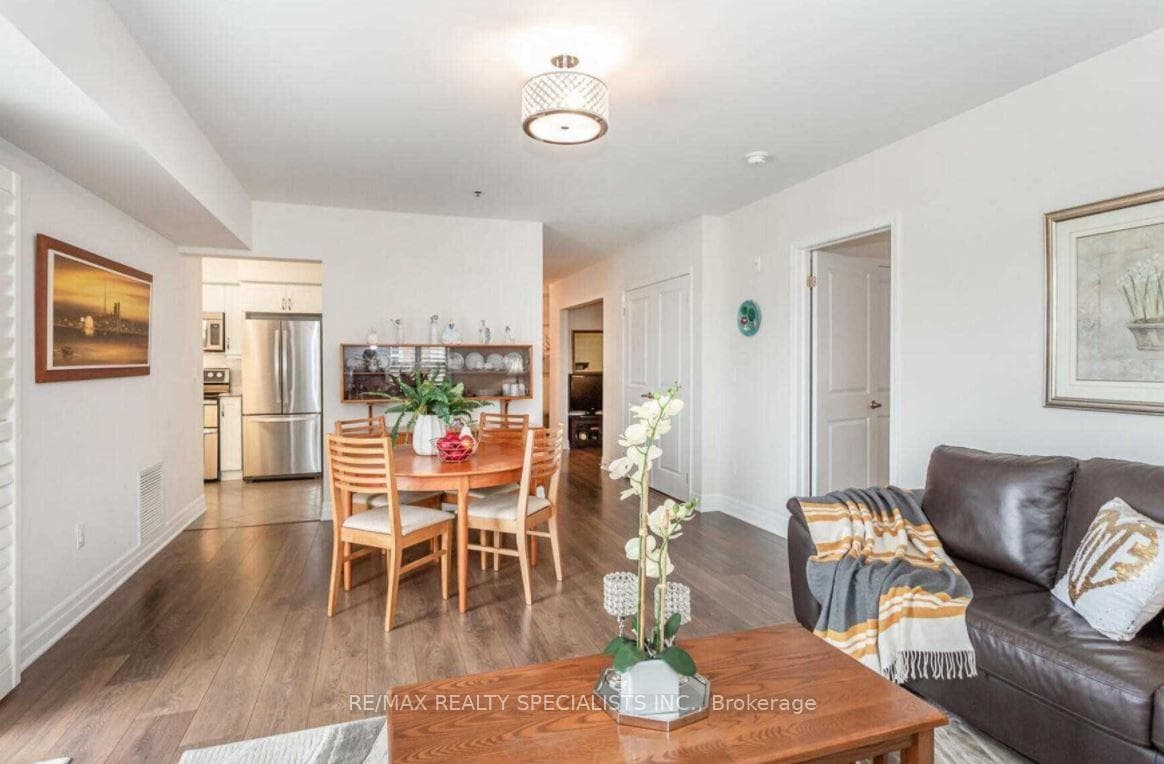 70 Baycliffe Crescent Unit 309 photo 9