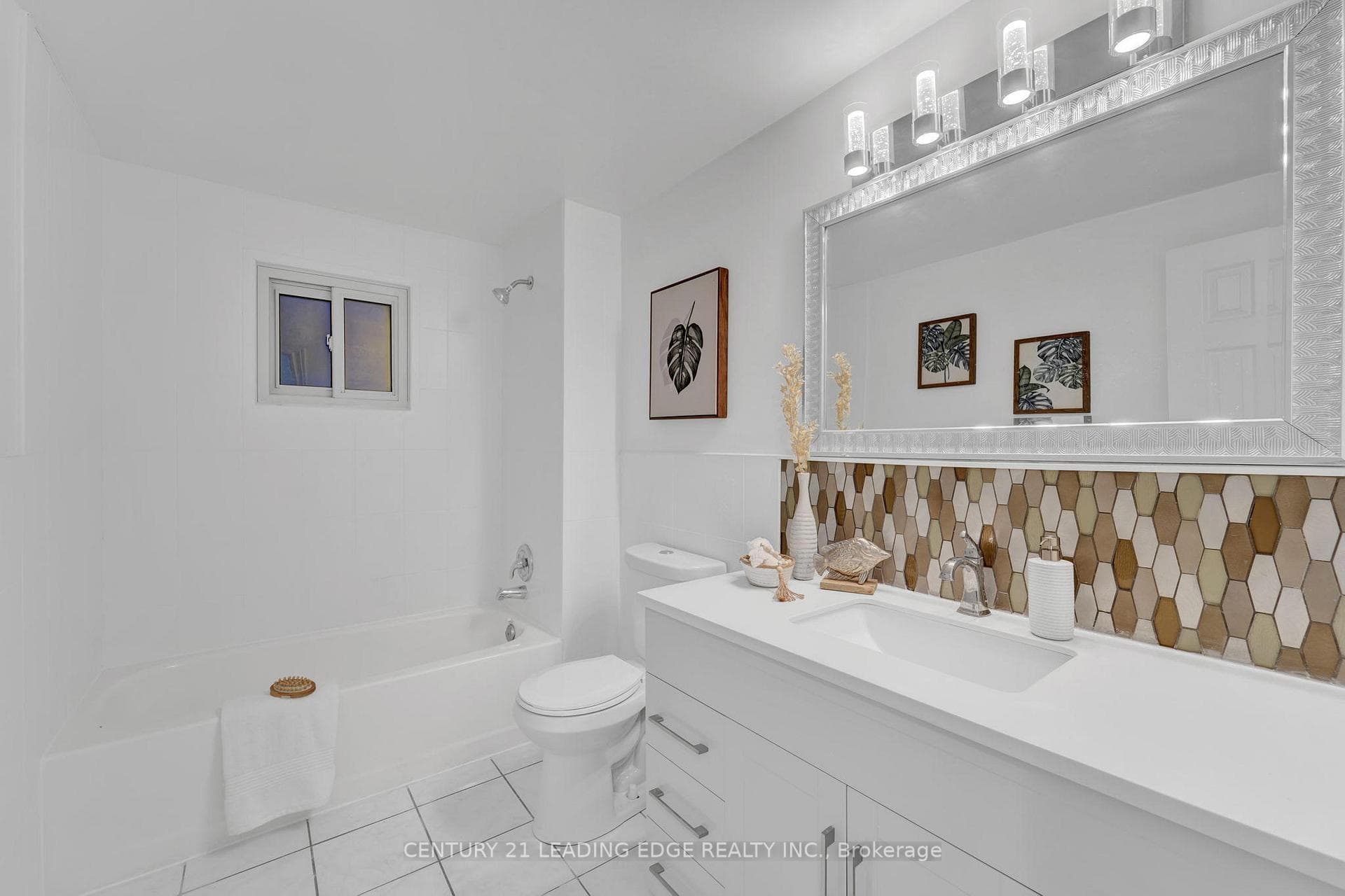 832 Donegal Avenue photo 12