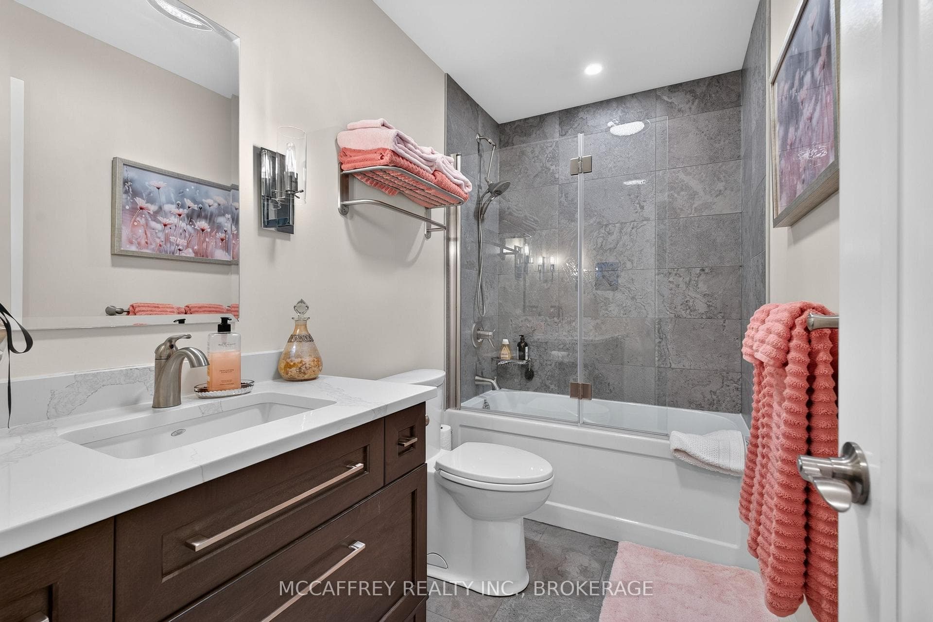 138 Brennan Crescent photo 22