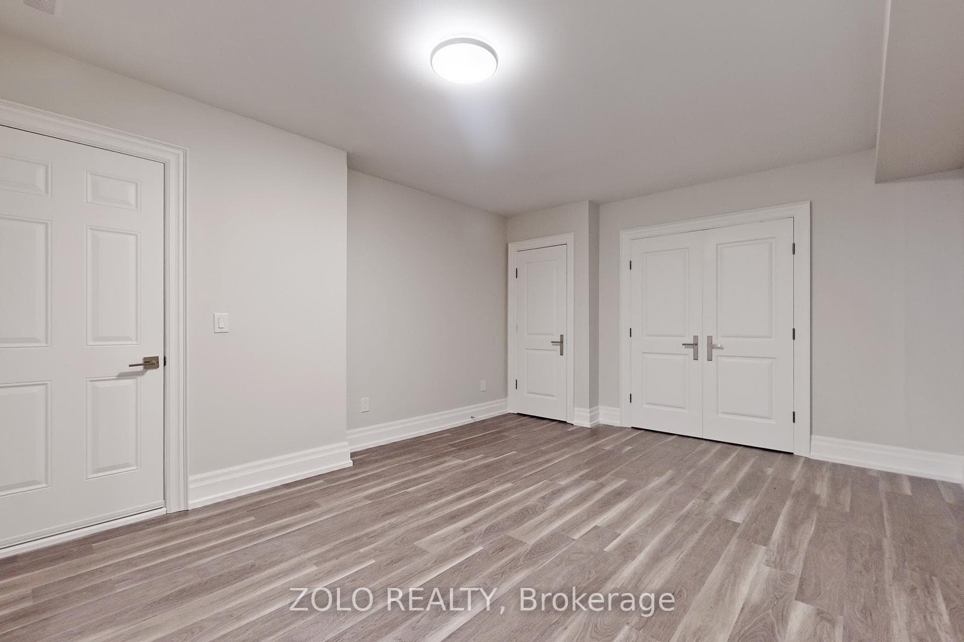 1 White Avenue photo 37