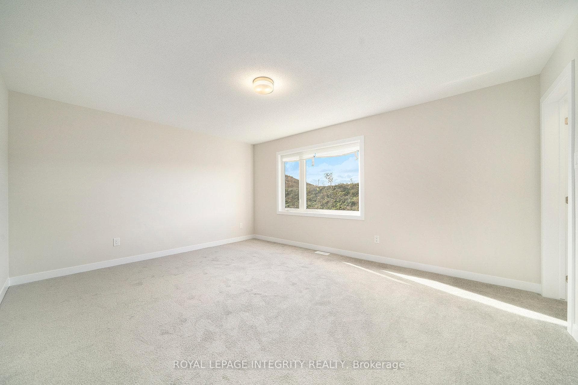 684 Expansion Road photo 6