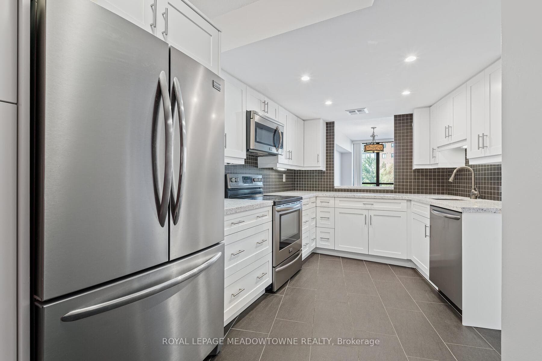 1230 Marlborough Court Unit 506 photo 13