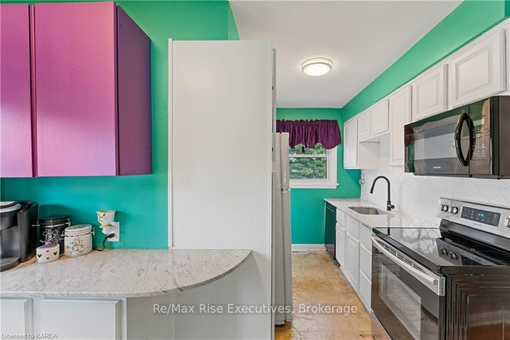 282 LAKEVIEW Avenue photo 10