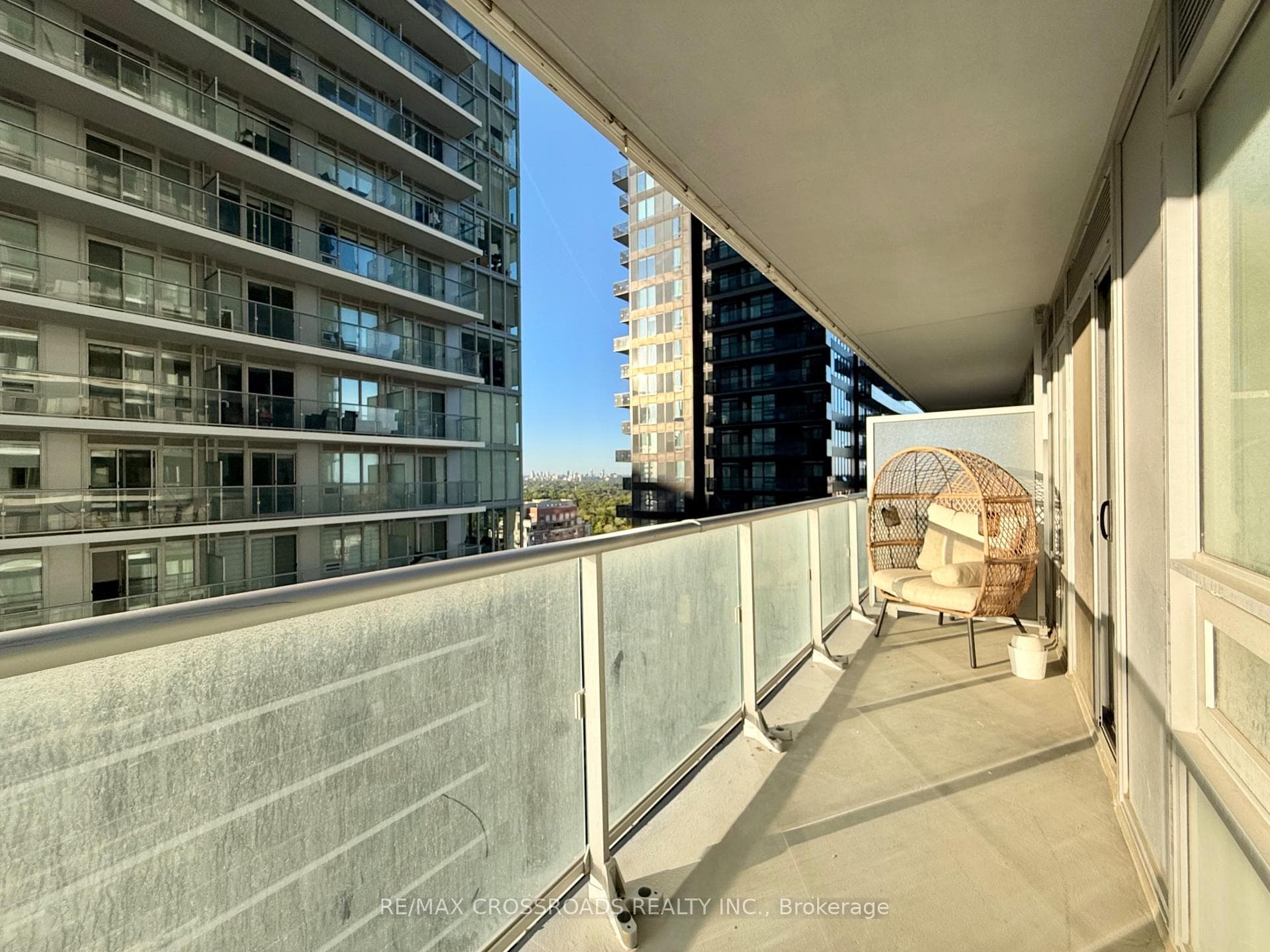 195 Redpath Avenue Unit 2301 photo 21