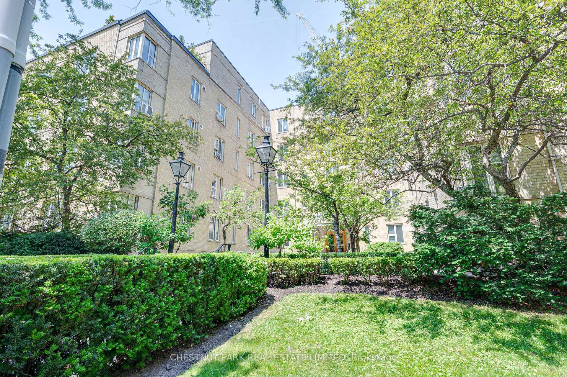 150 Farnham Avenue Unit 218 photo 21