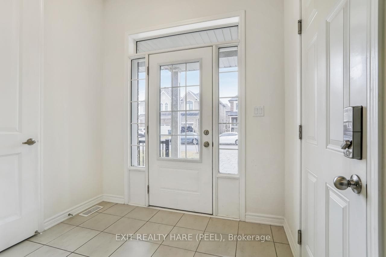 40 Speckled Alder Street photo 6