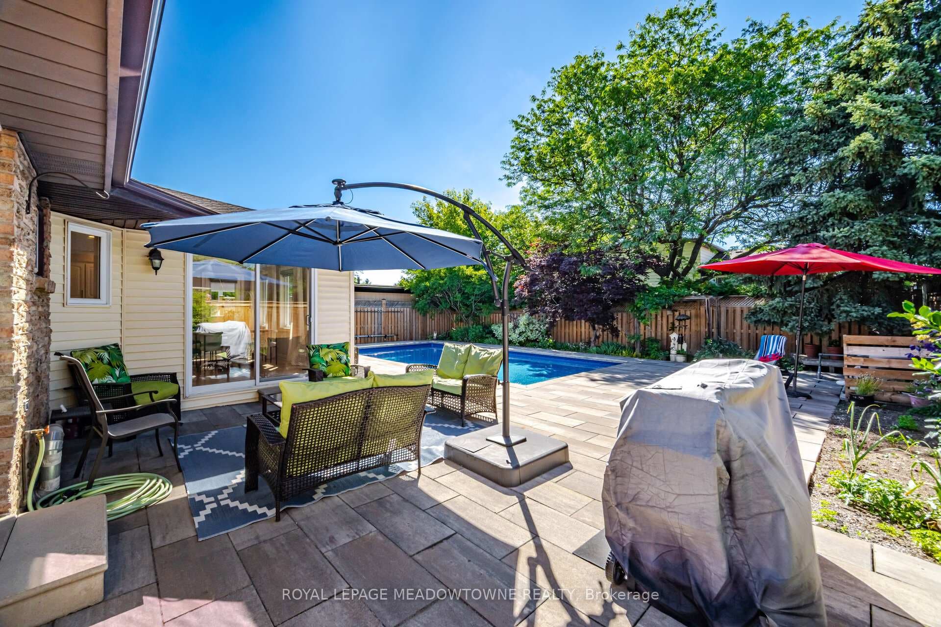 913 Maple Avenue photo 45
