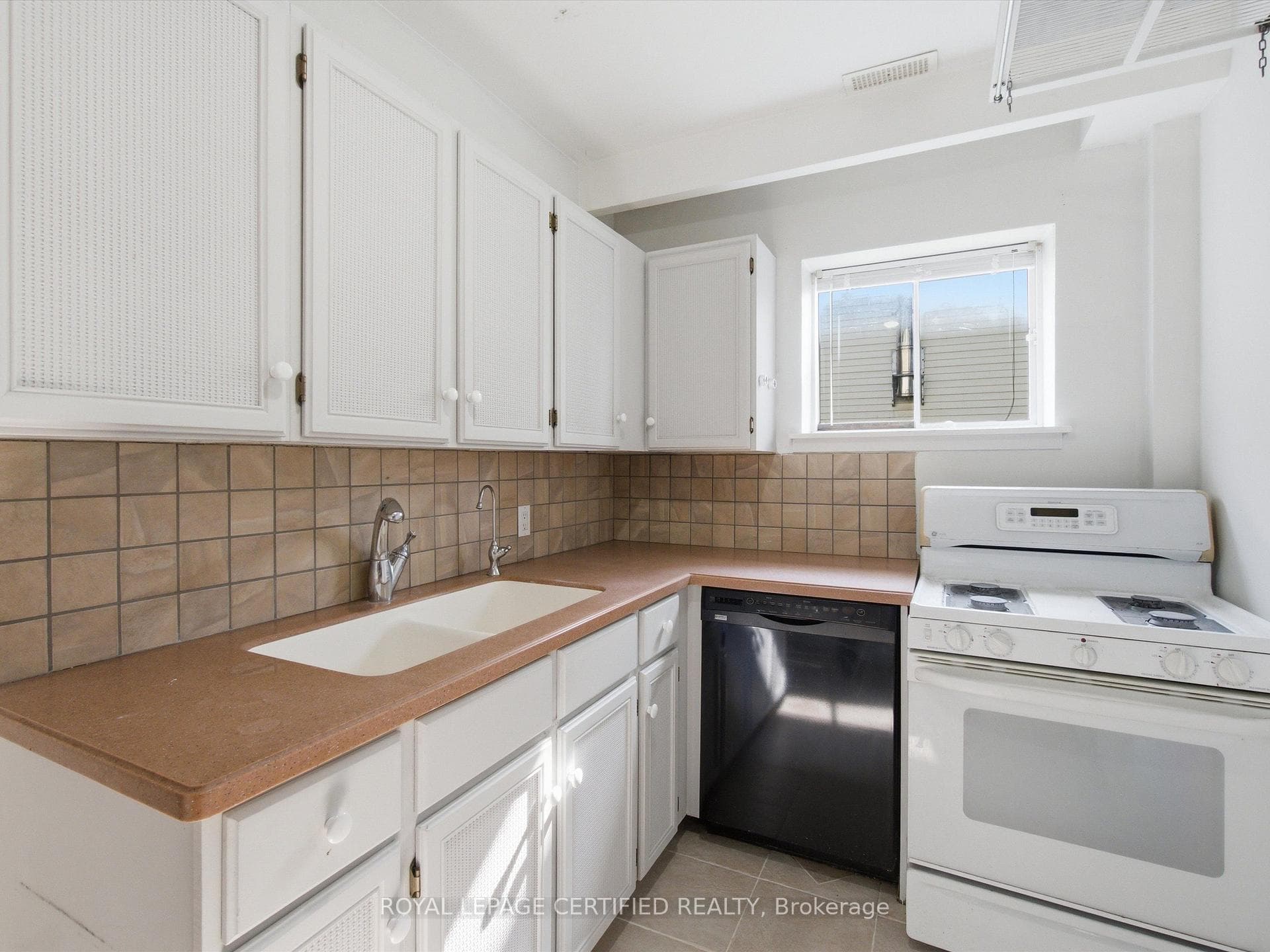 288 Irene Drive photo 33