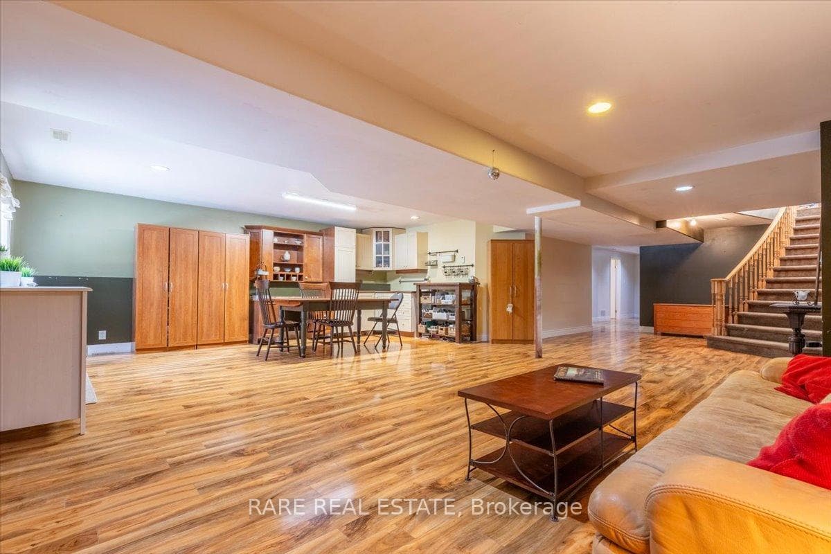 47 Parr Boulevard photo 26