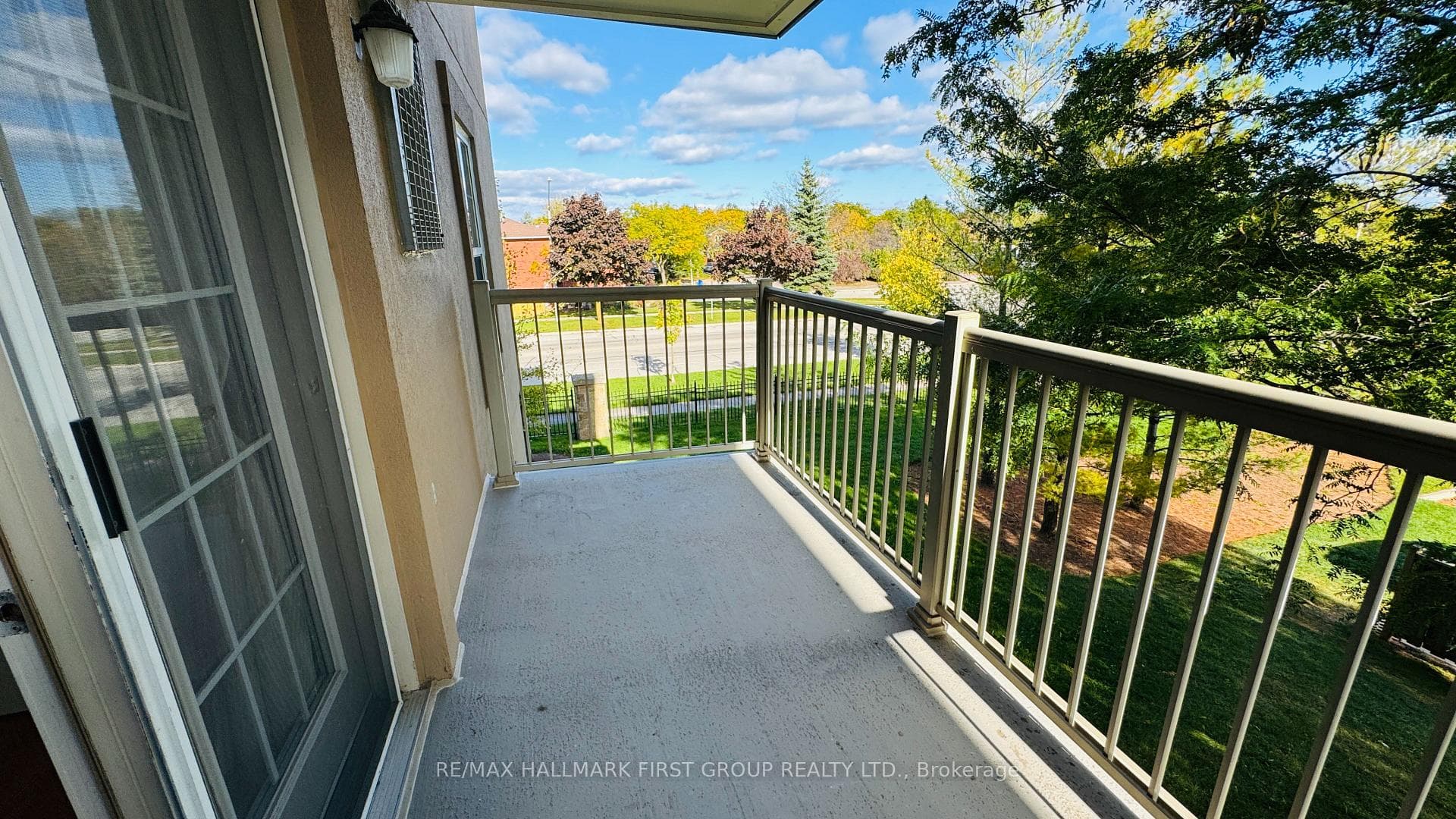 1460 Bishops Gate Unit 210 photo 10