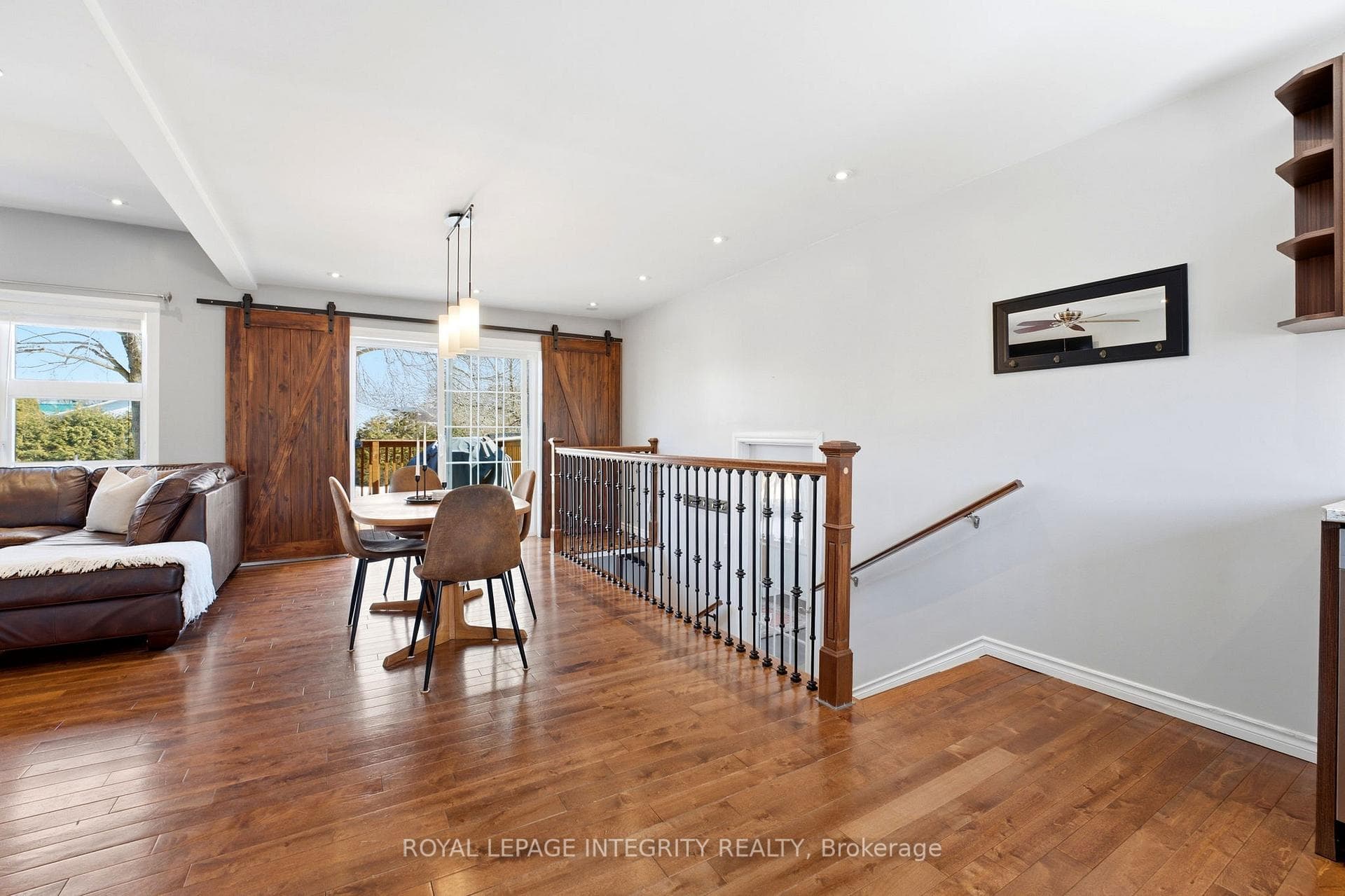 108 George Street photo 8