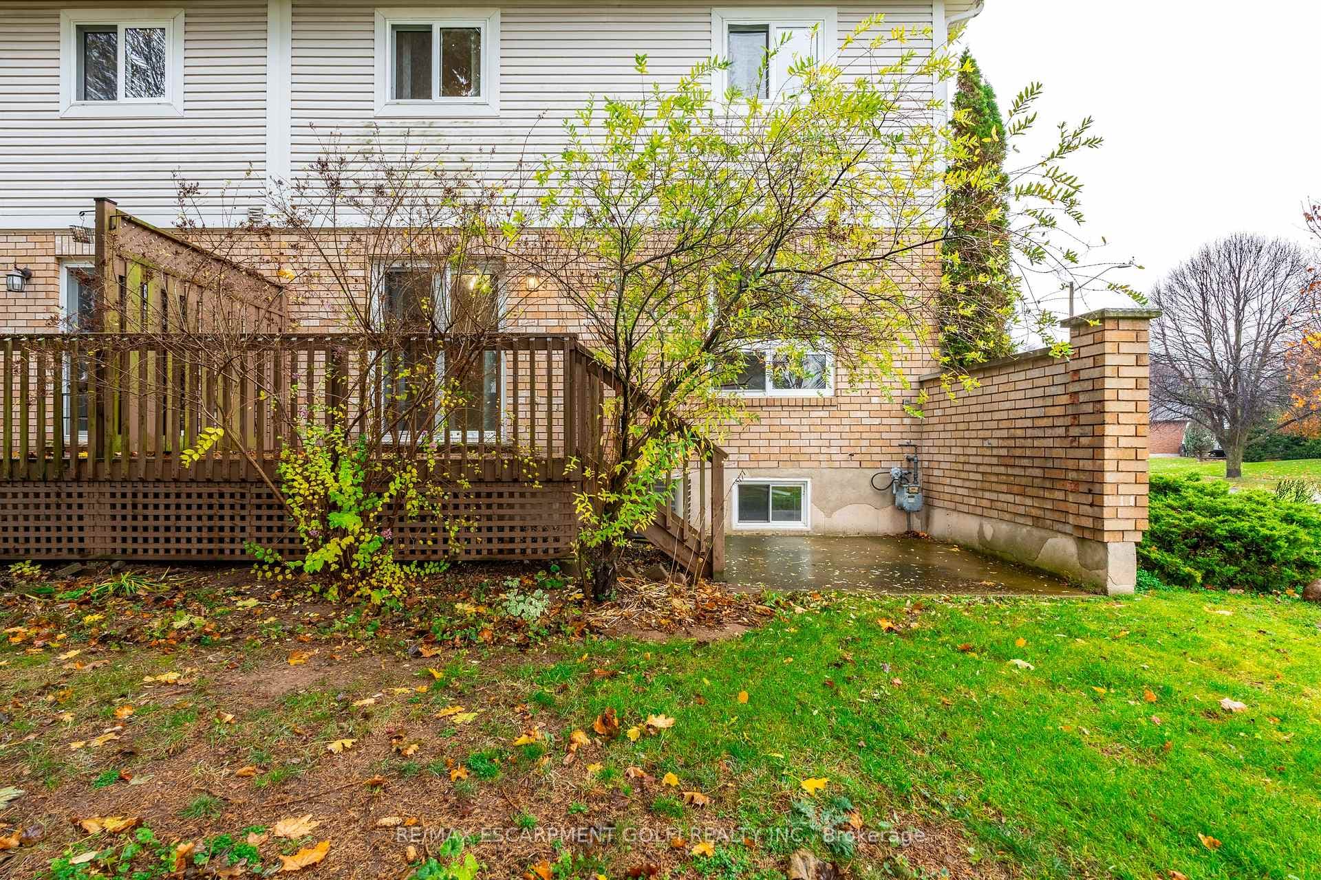 25 Meadowvale Drive Unit 1 photo 37