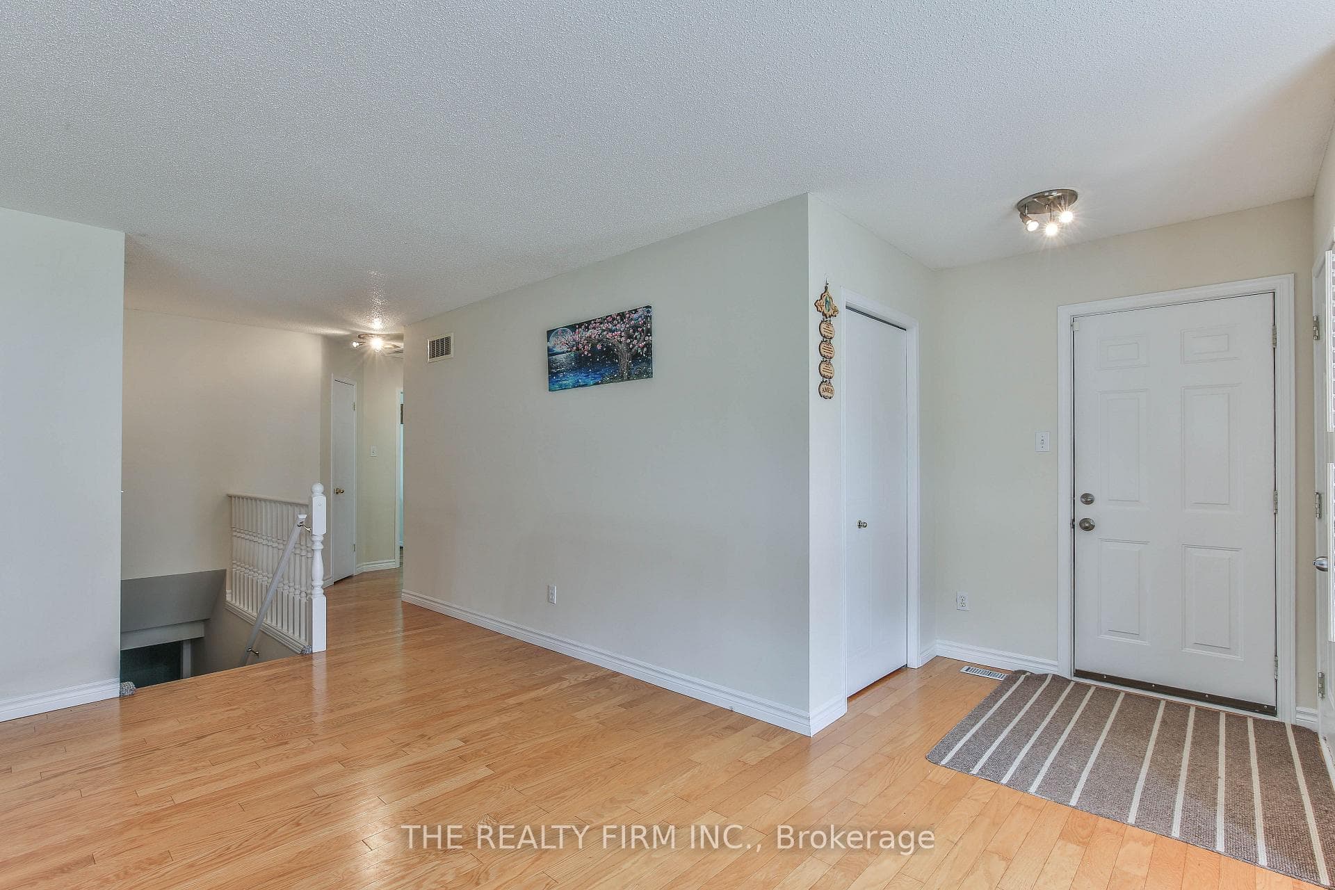 100 Stroud Crescent Unit 11 photo 6