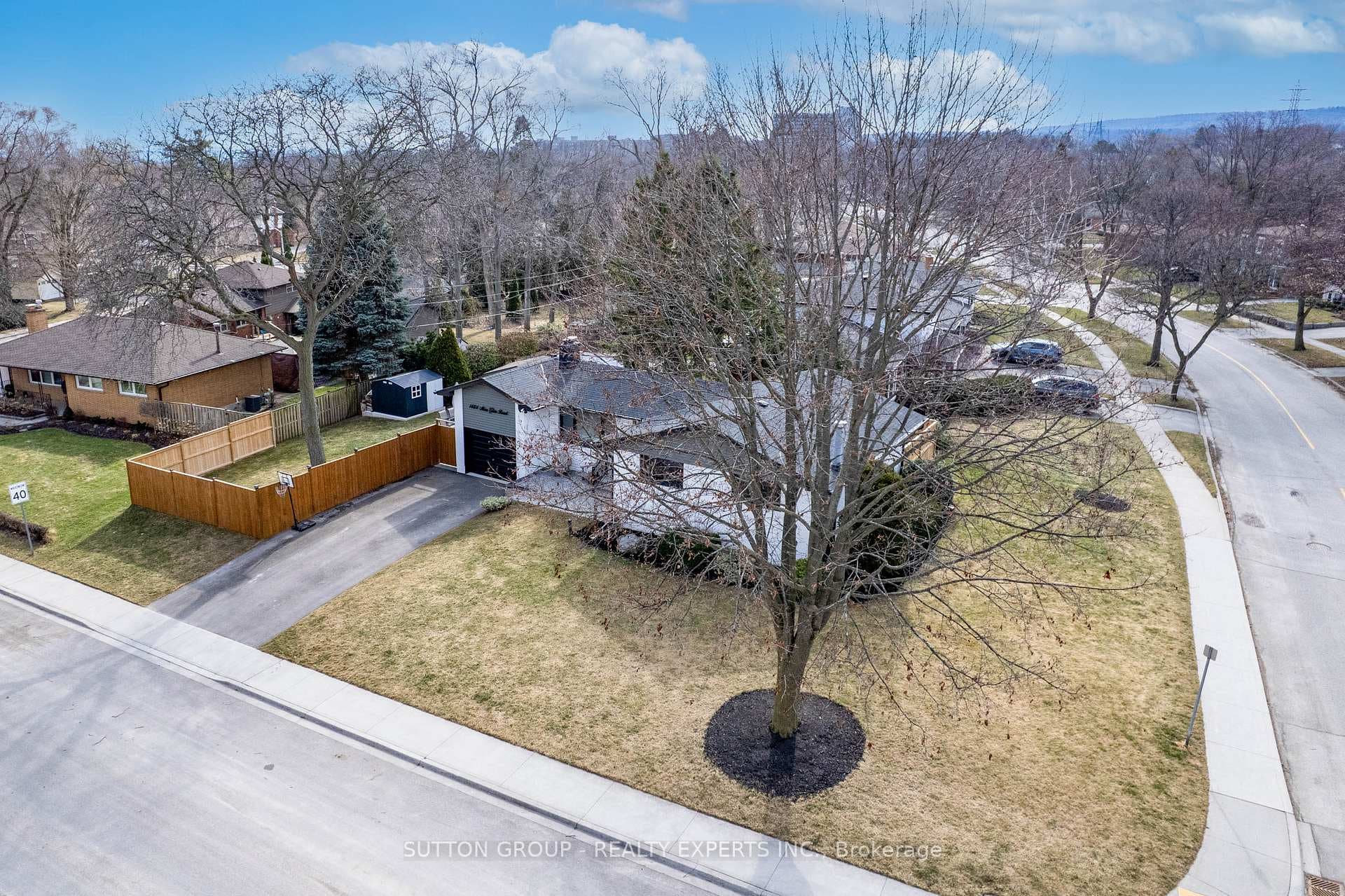 1484 Moss Glen Road photo 4