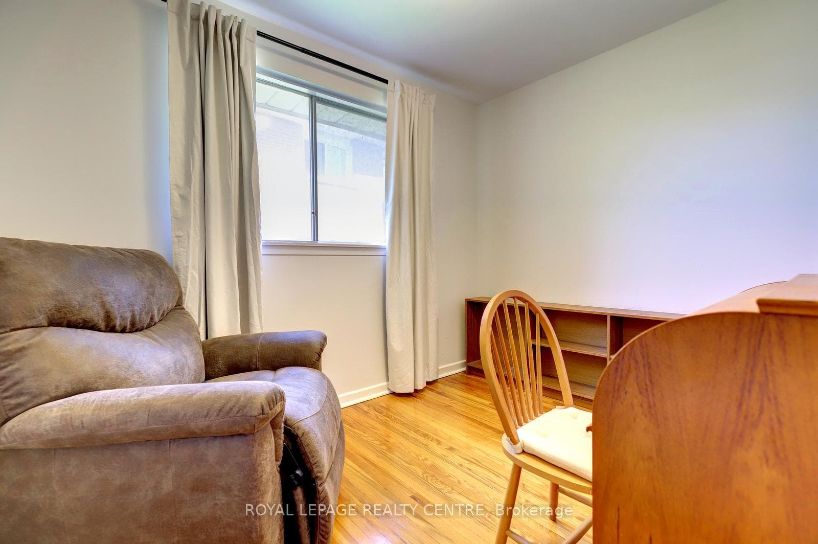 1278 Shamir Crescent photo 26