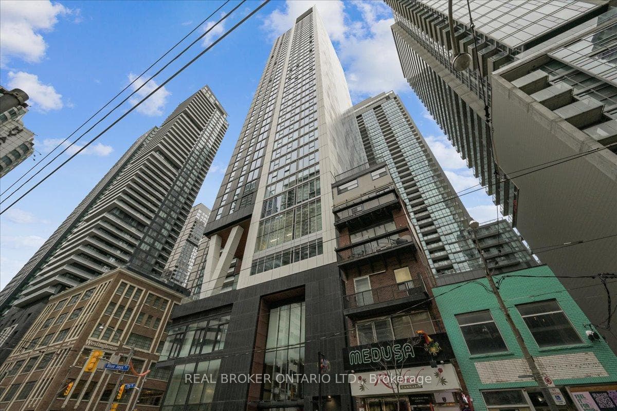 357 King Street Unit 2201 photo 22