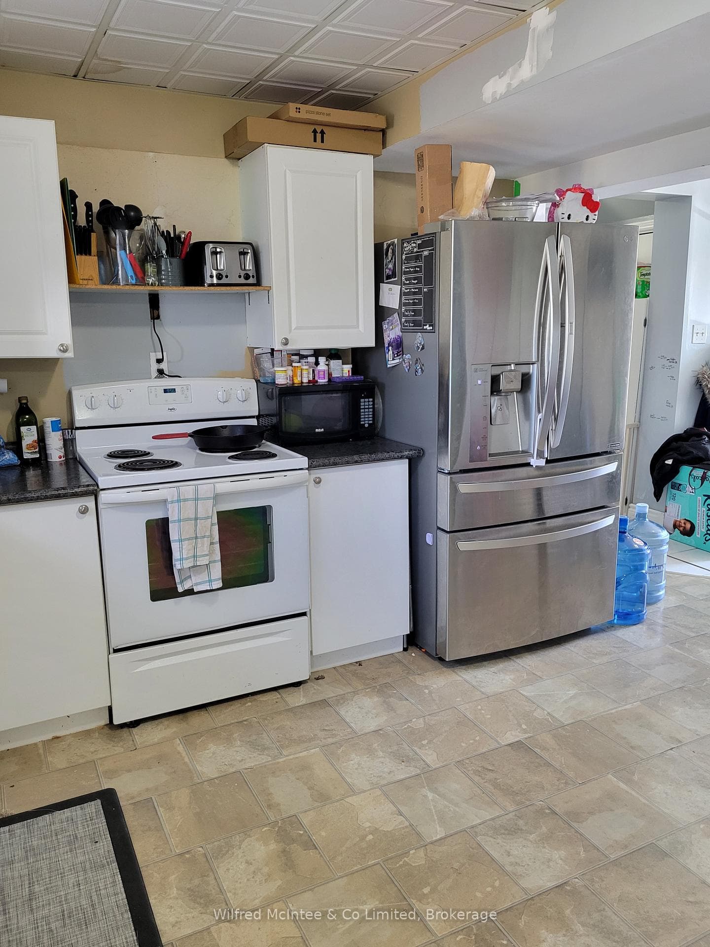 210 Countess Street photo 23
