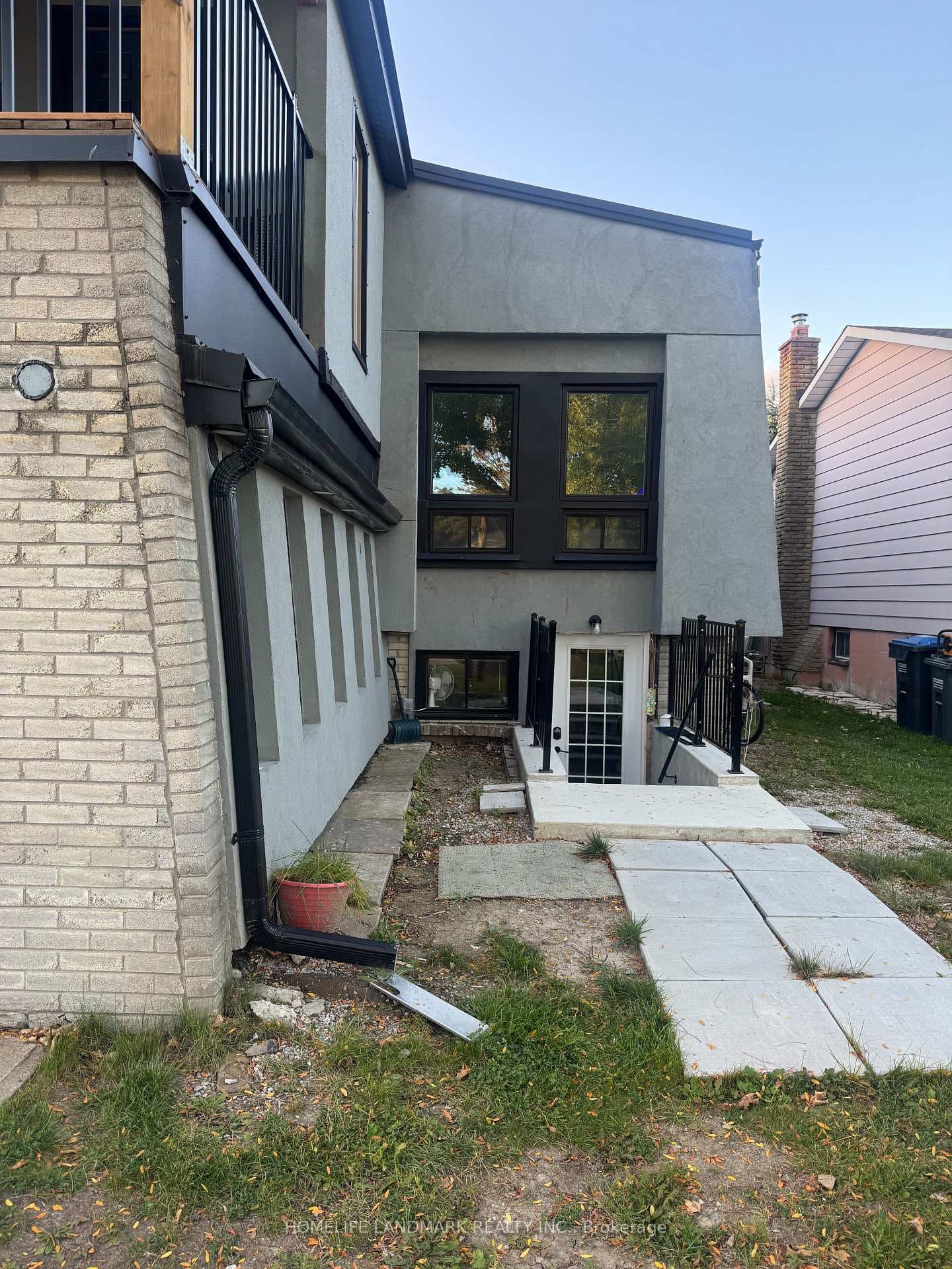 165 Ellwood Drive photo 8