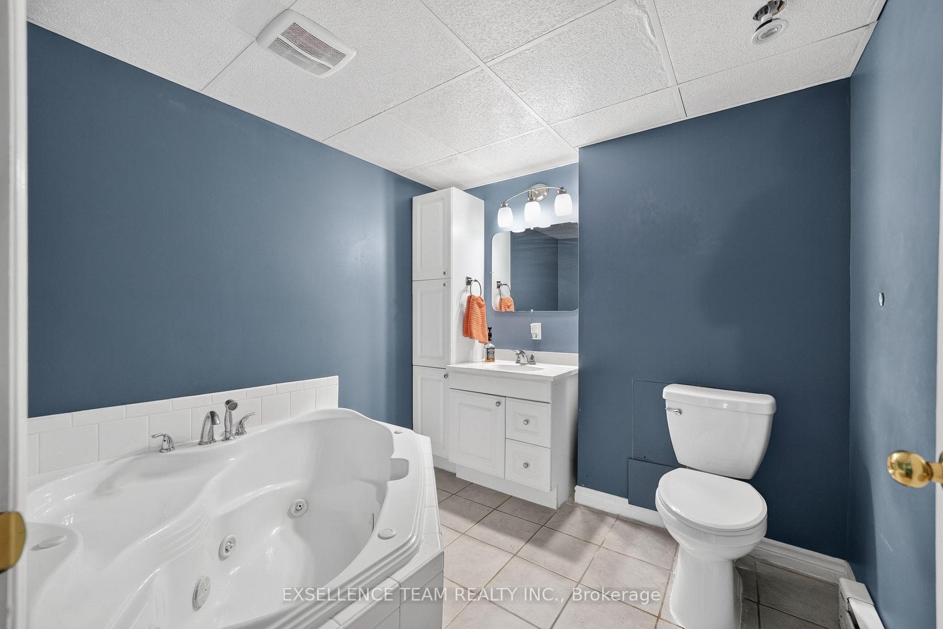 645 Fraser Avenue photo 15