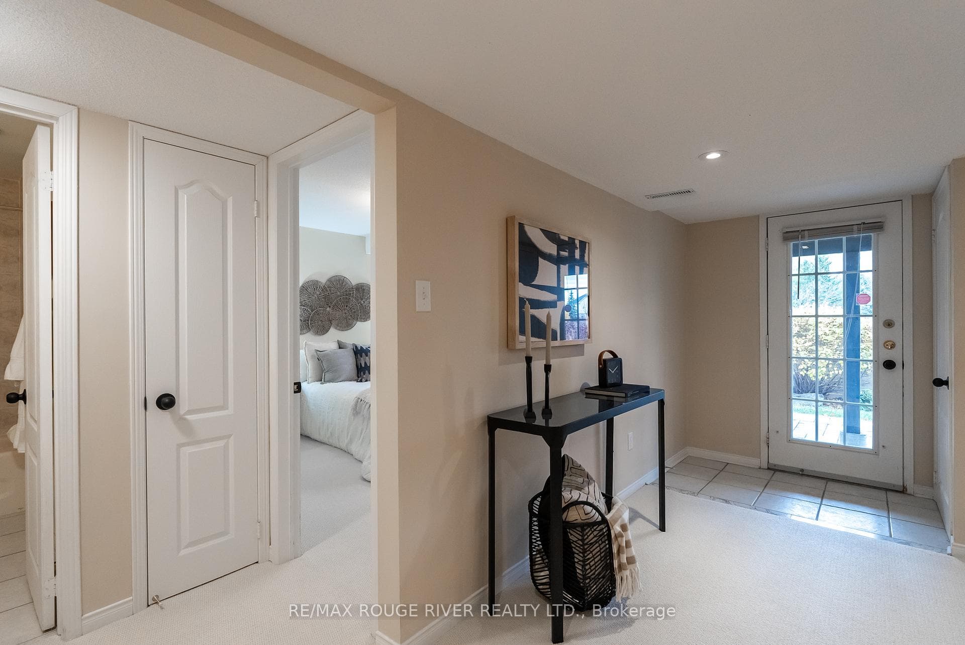 197 Stonemanor Avenue photo 26