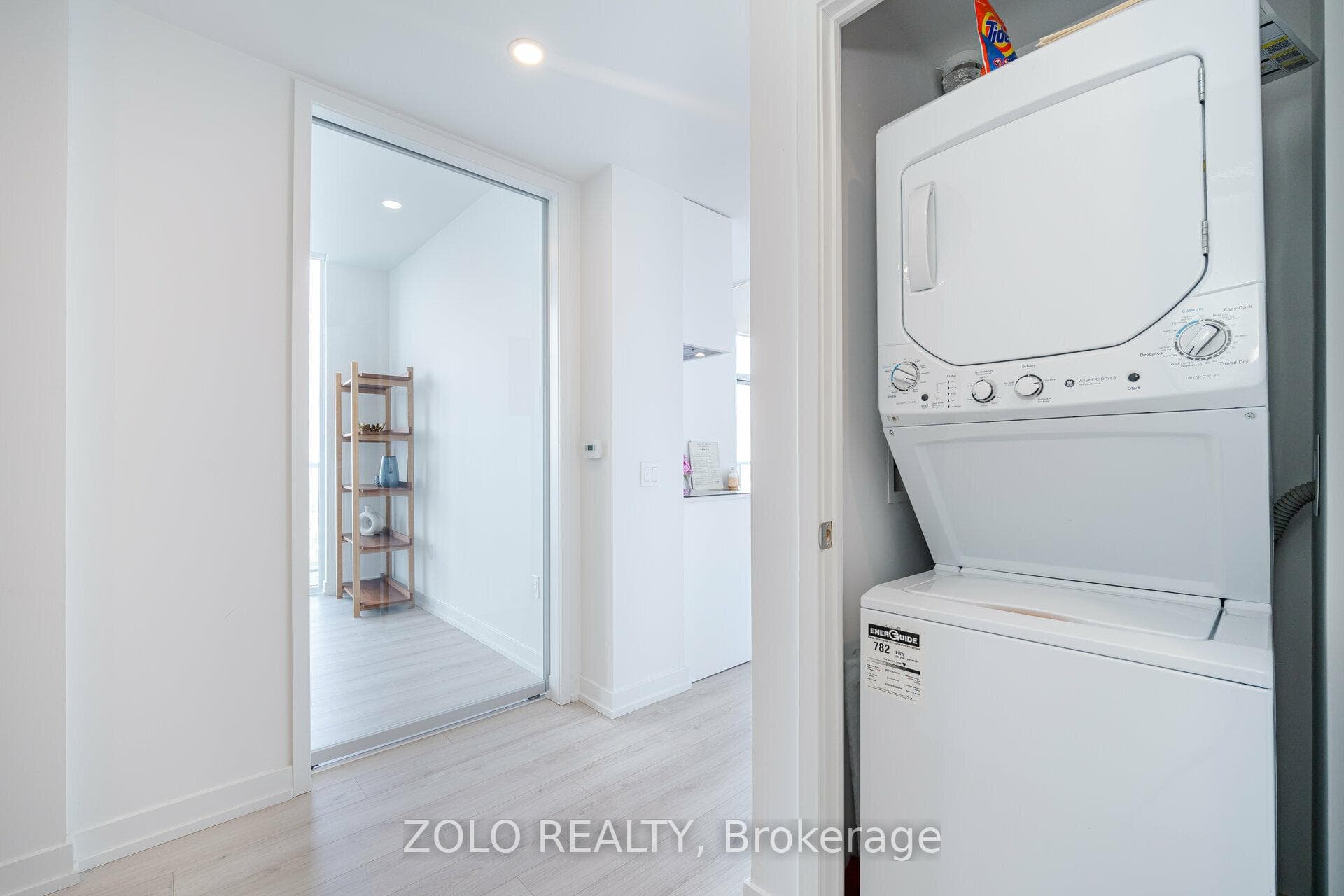 33 Helendale Avenue Unit 3104 photo 21