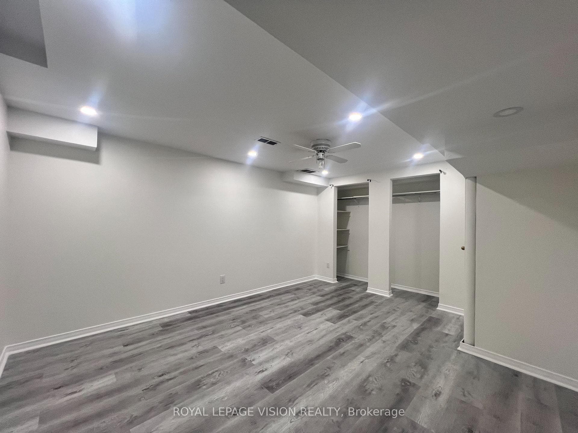 263 Wright Crescent Unit Basement photo 15